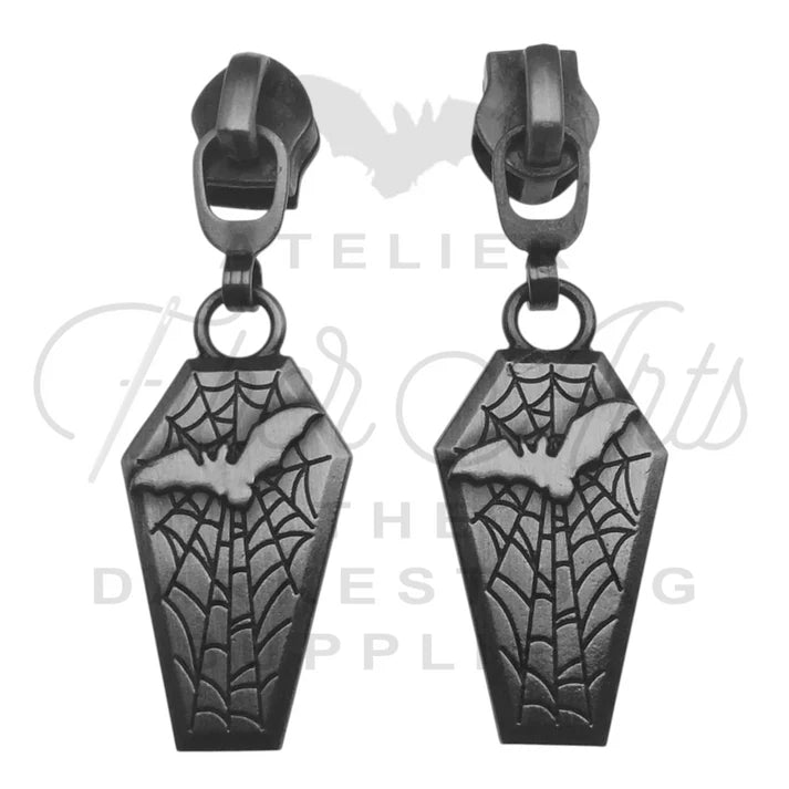 Atelier #5 Bat Coffin Zipper Pulls